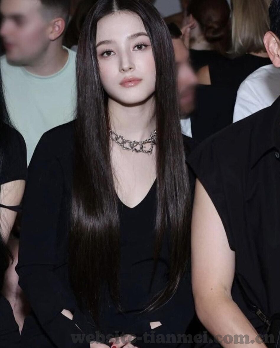 人妻少妇一区-探索人妻少妇的内心世界，爱与成长的交织